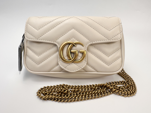 Gucci Gucci GG Marmont Matelassé Leather Super Mini Bag White