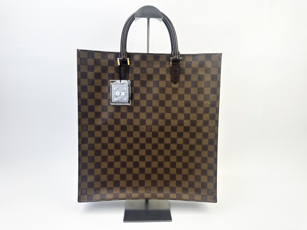 Louis Vuitton Louis Vuitton Damier Ebene Sac Plat