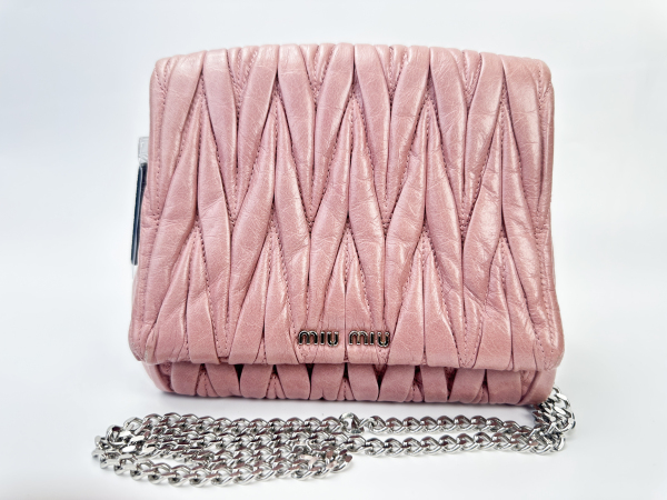 Miu Miu Miu Miu Matelassé Nappa Leather Shoulder Bag Pink